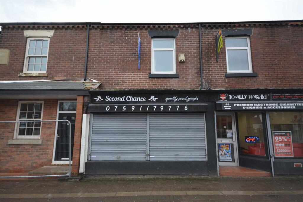 Main image of property: 47 Wigan Road, Ashton-In-Makerfield, Wigan, WN4 9AR