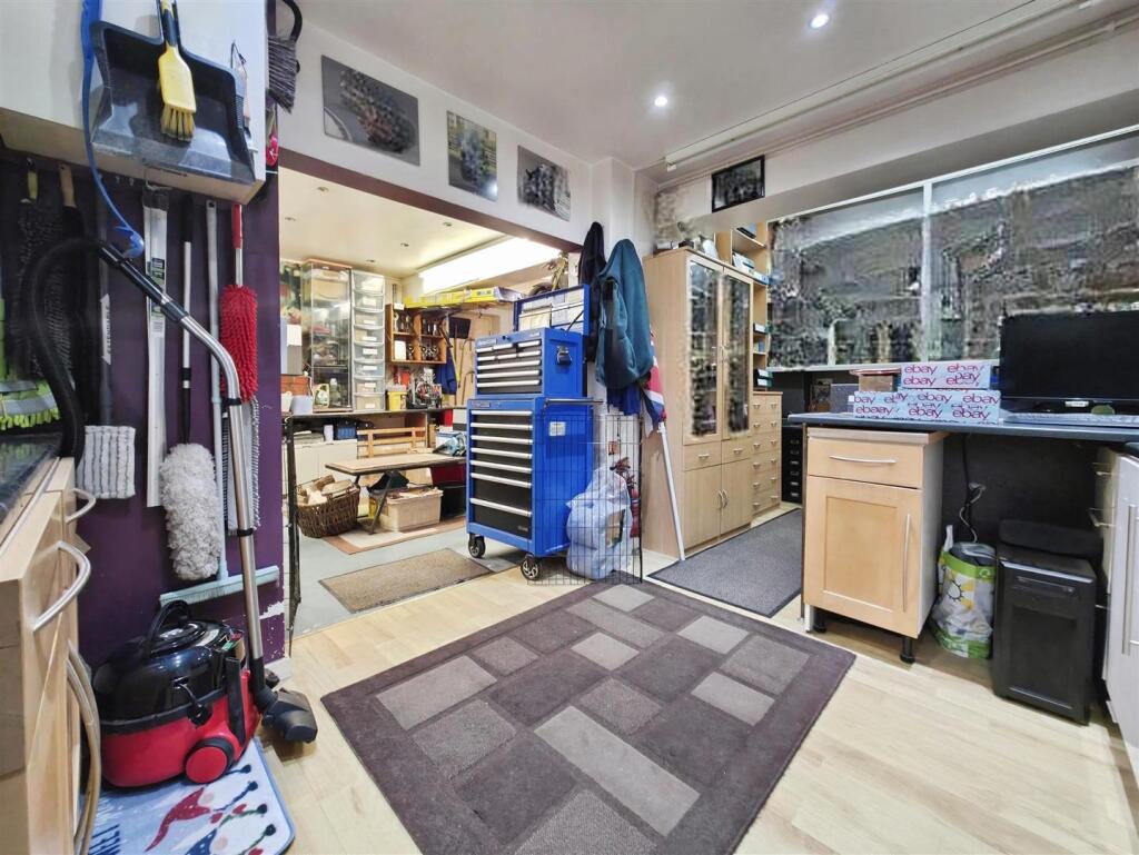 Additional image 34 of Walker Wood, Baildon, BD17 5BE