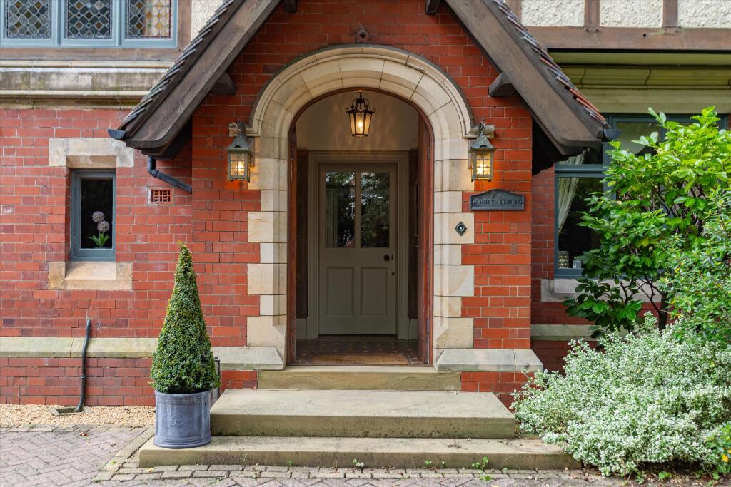 House in Darlington, Pierremont - View 2