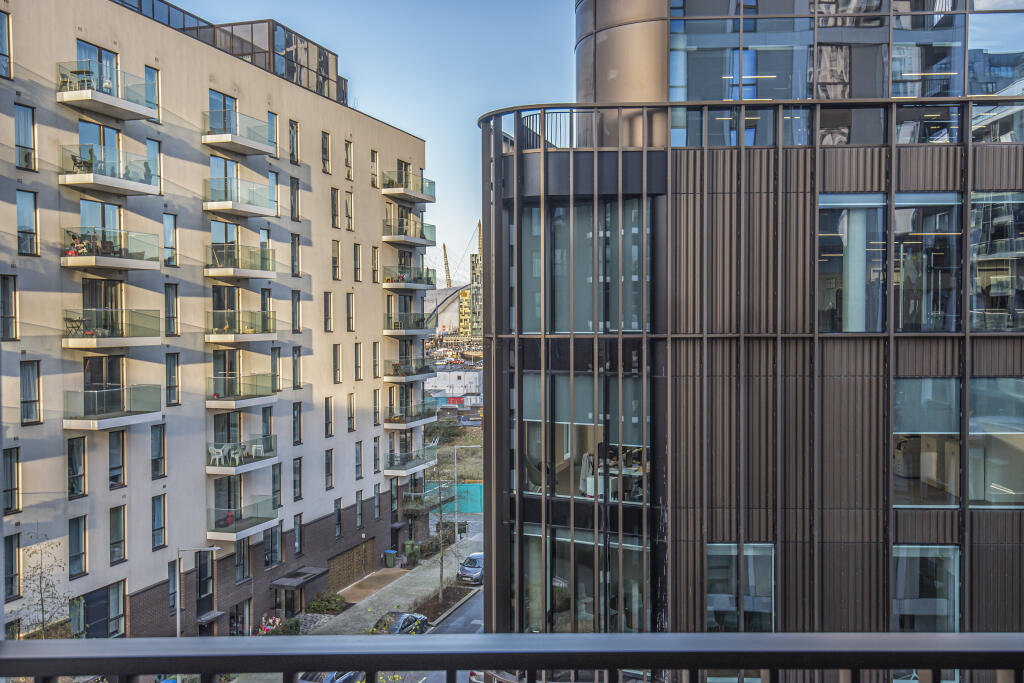 Apartment in London, Royal Borough of Greenwich - View 3
