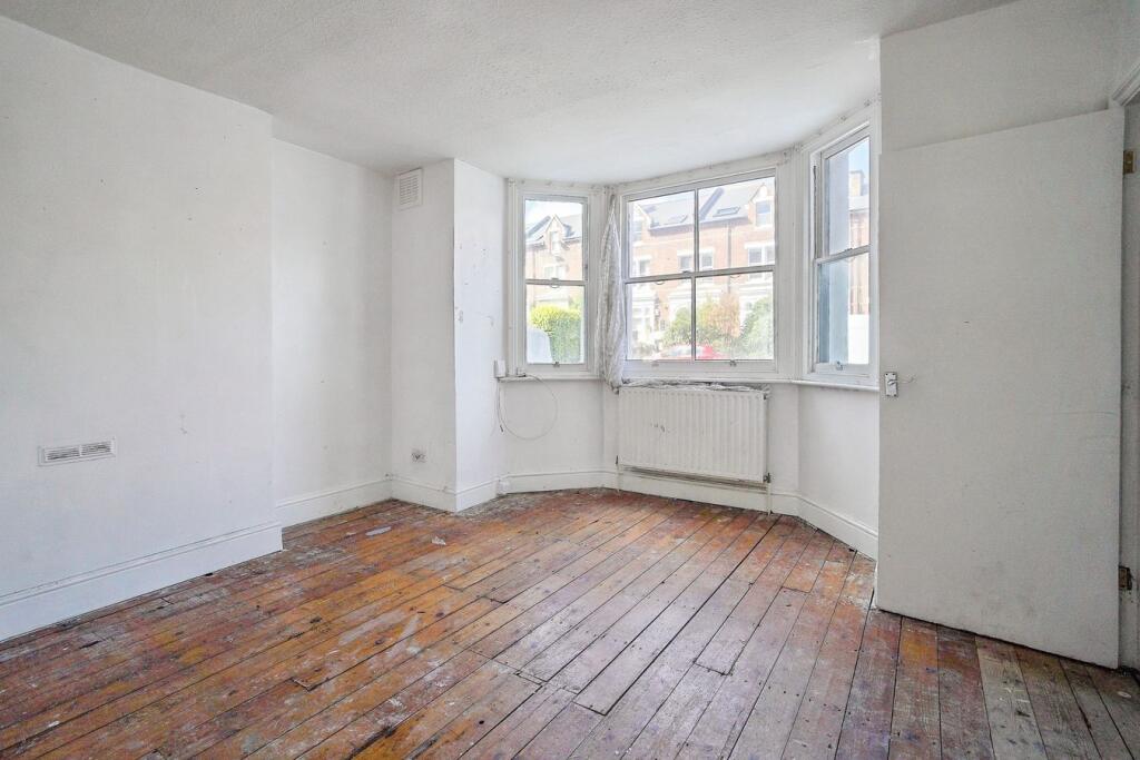 Apartment in London - View 4