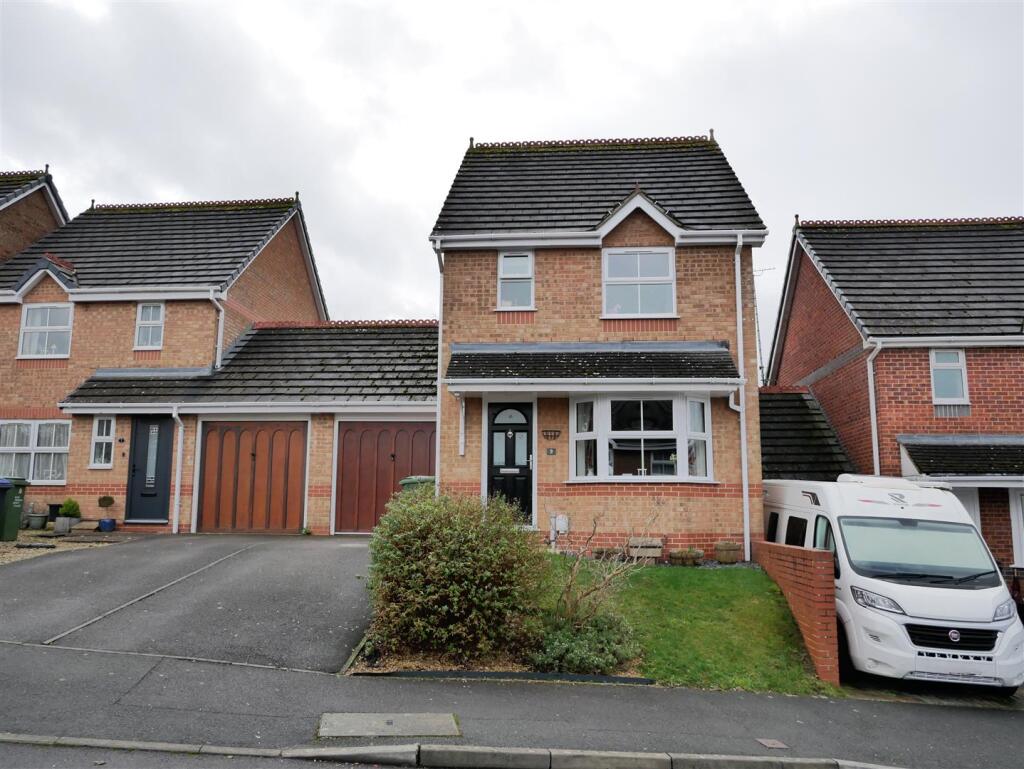 Main image of property: Portland Way, Calne