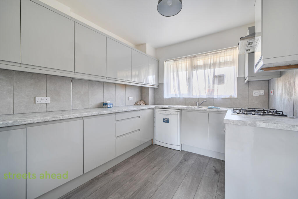 House in London - View 4