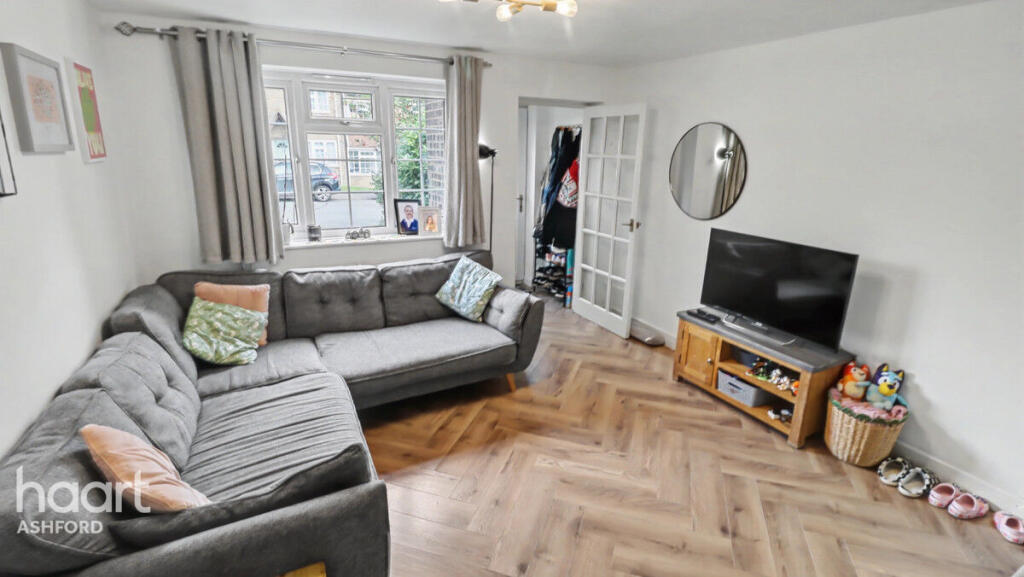 Main image of property: 20 Hill View, Ashford TN24 8QB