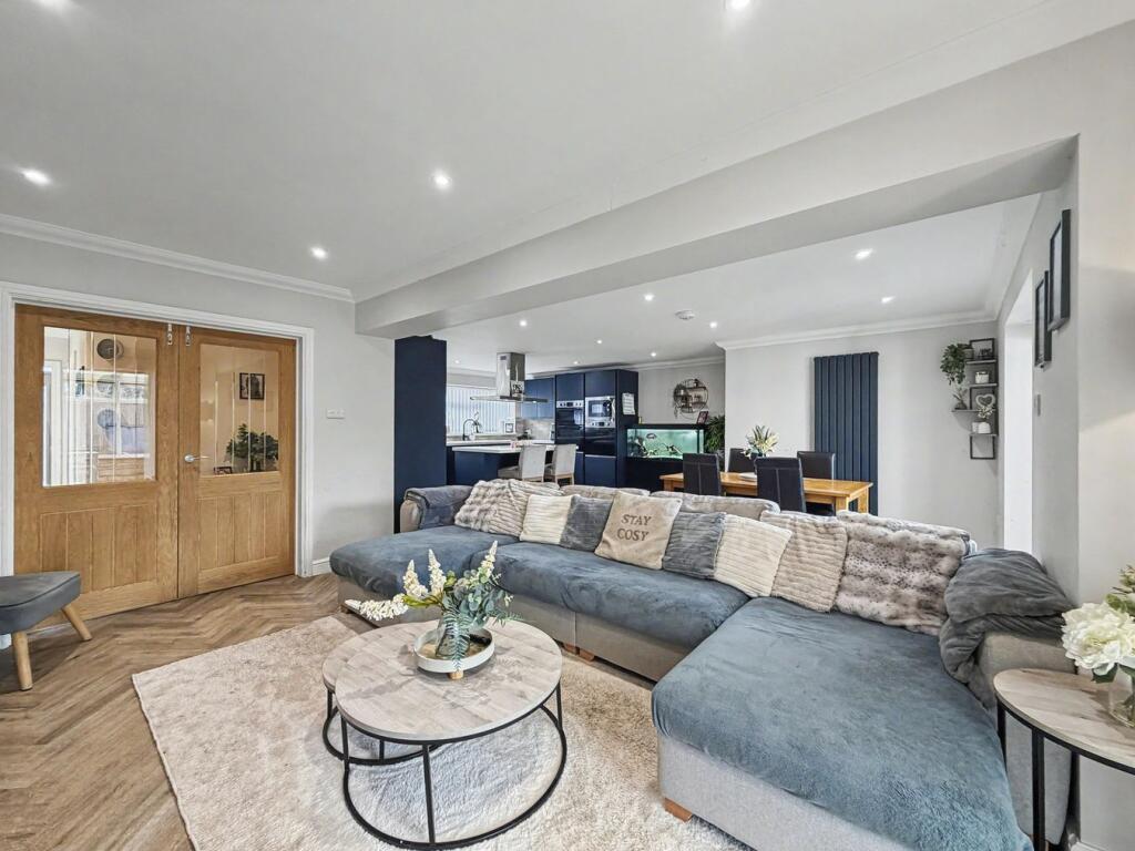 House in Ipswich - View 2