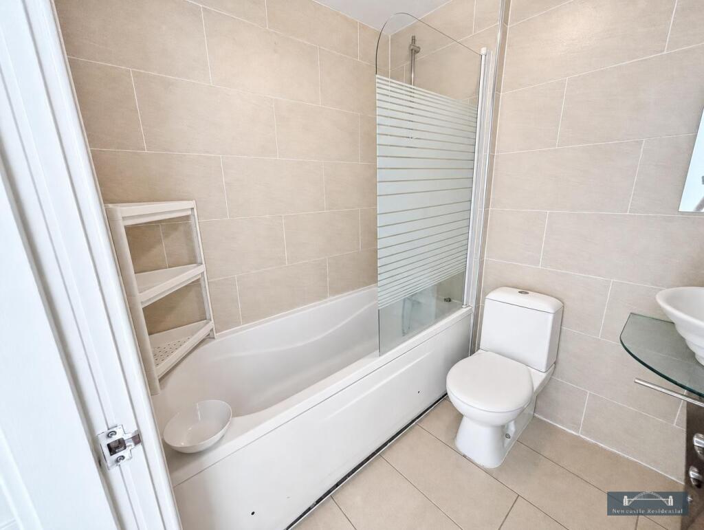 Apartment in Newcastle upon Tyne - More