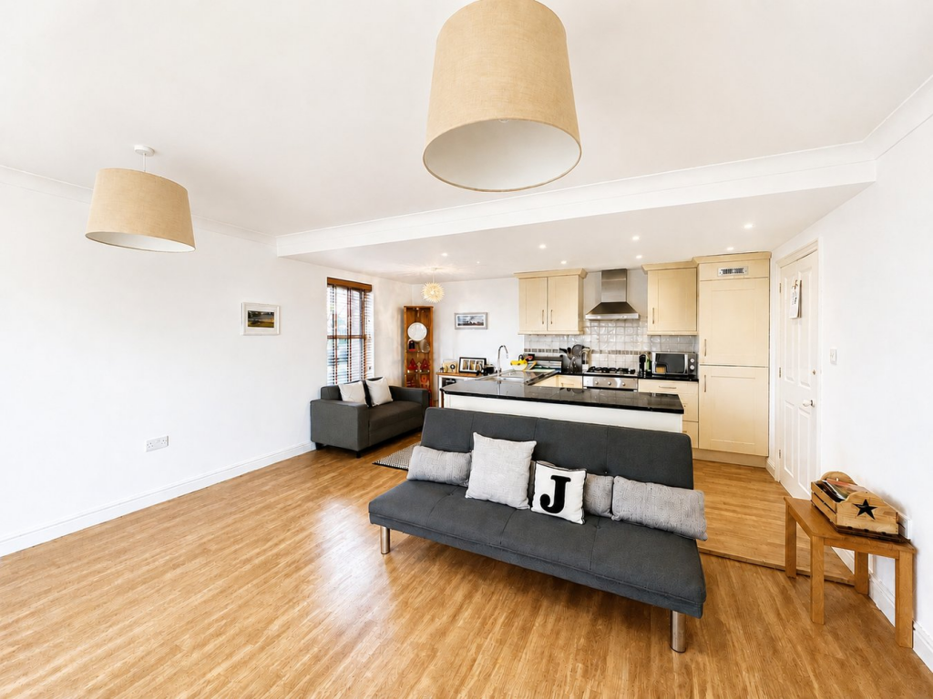132 Brent Street, Brent Knoll, TA9 - View 2