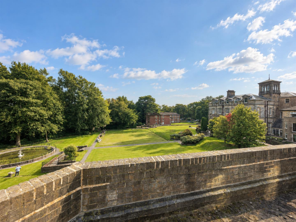 Apartment in Chester - View 2