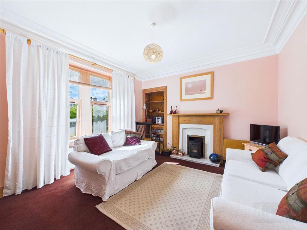 House in Perth - View 4