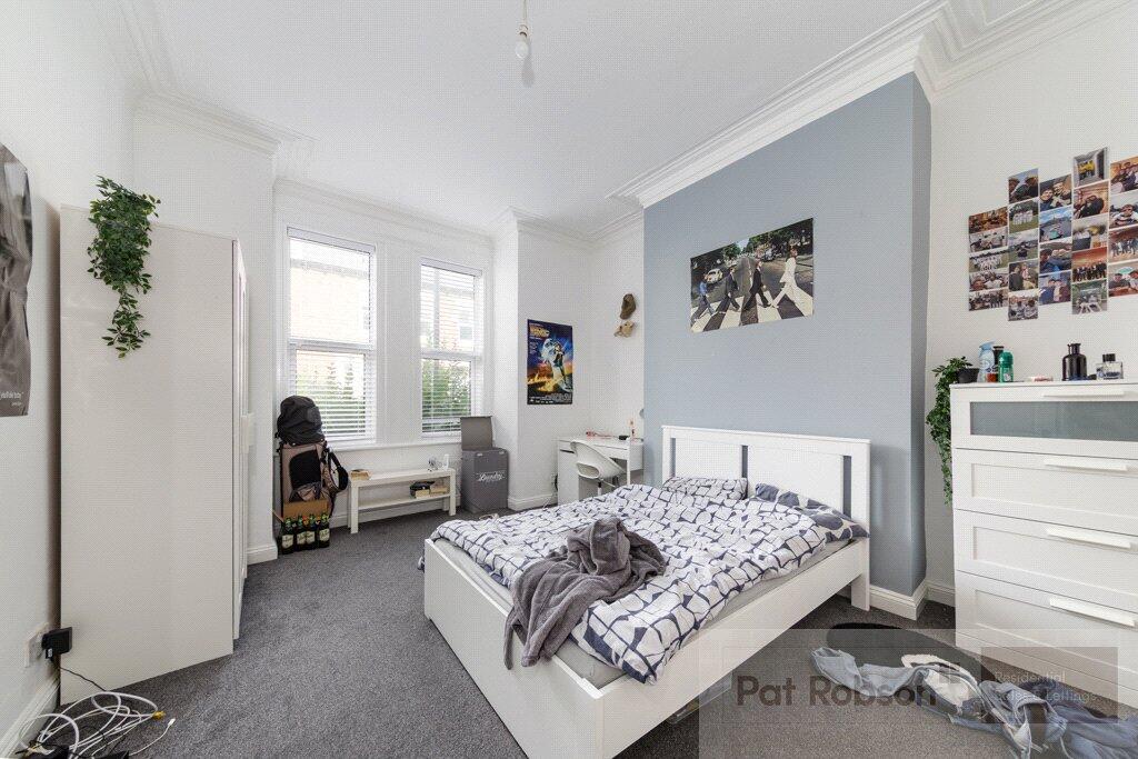 House in Newcastle upon Tyne - View 4