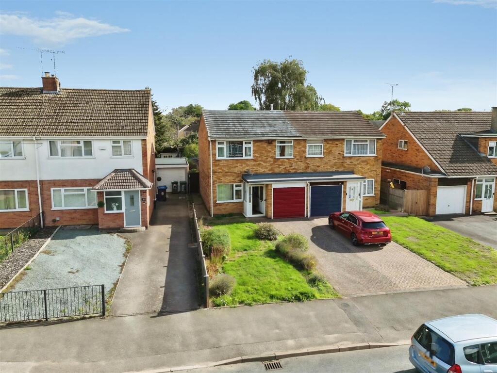Main image of property: The Kent, Hillmorton, Rugby