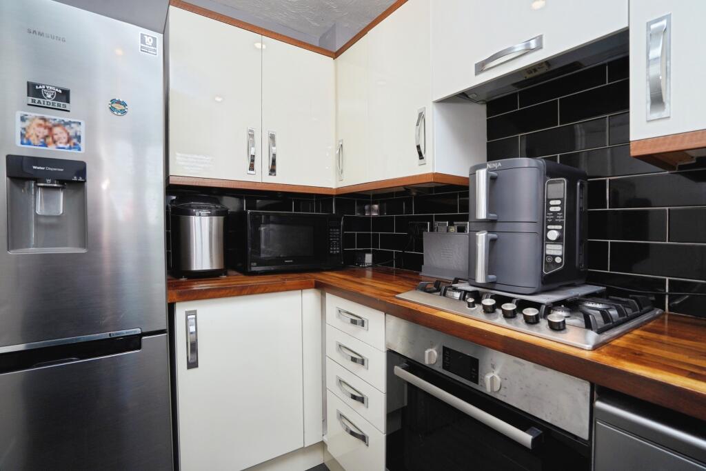 Elder Close, Witham St Hughs, Lincoln, LN6 - View 6