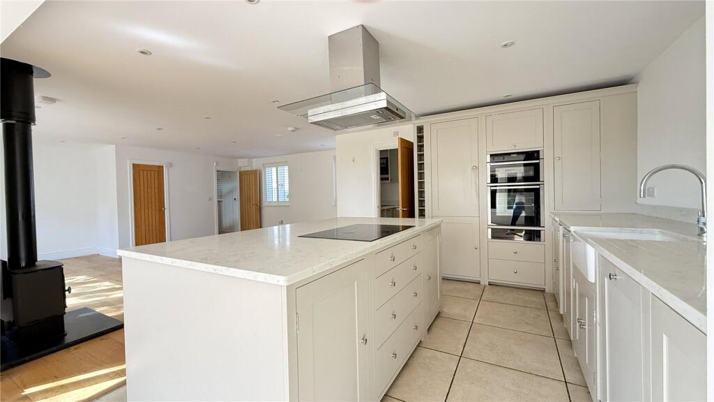 House in Brighton - More
