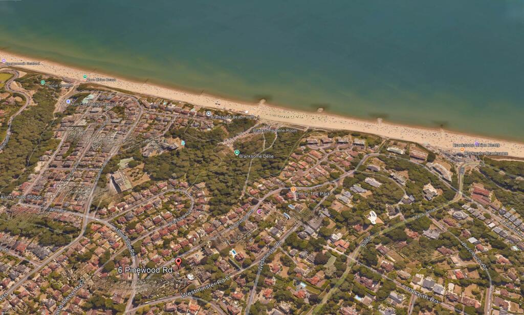 6, Pinewood Road, Branksome Park photo 2