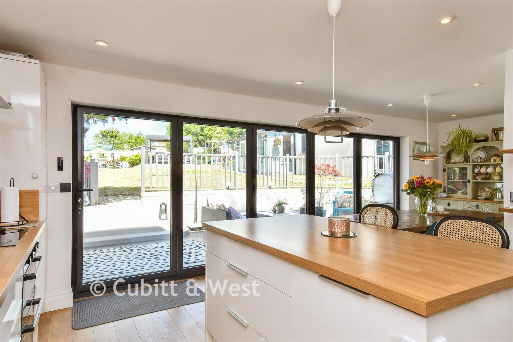 House in Brighton - View 5
