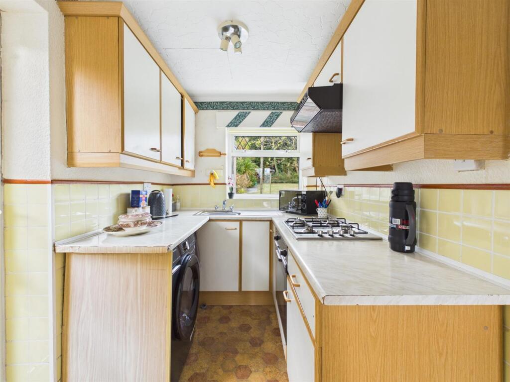House in Cardiff, Pyle - View 5