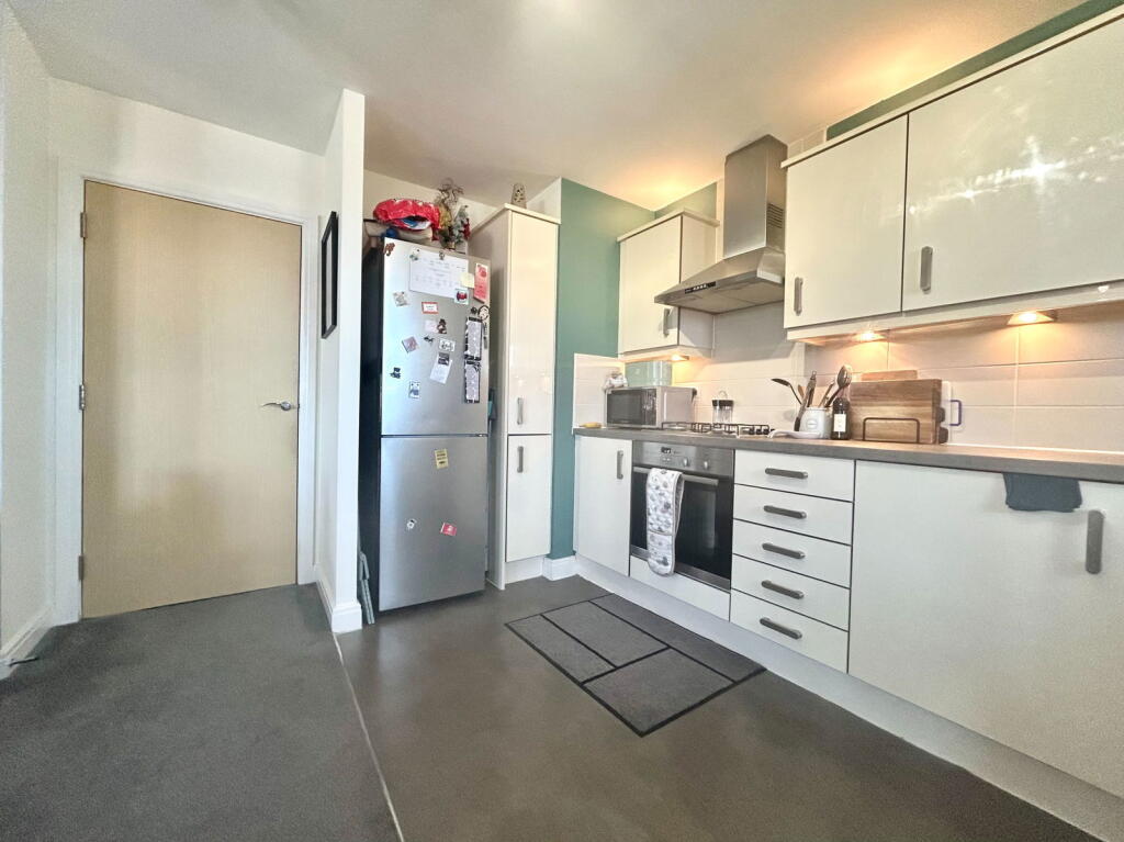 Apartment in Dudley, West Midlands - More