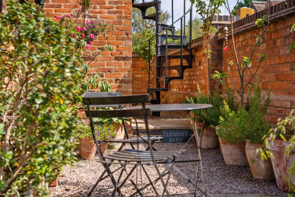 Additional image 30 of Cleobury Lane, Earlswood