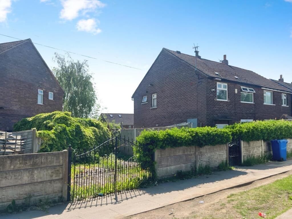 Main image of property: Queensway, Leigh