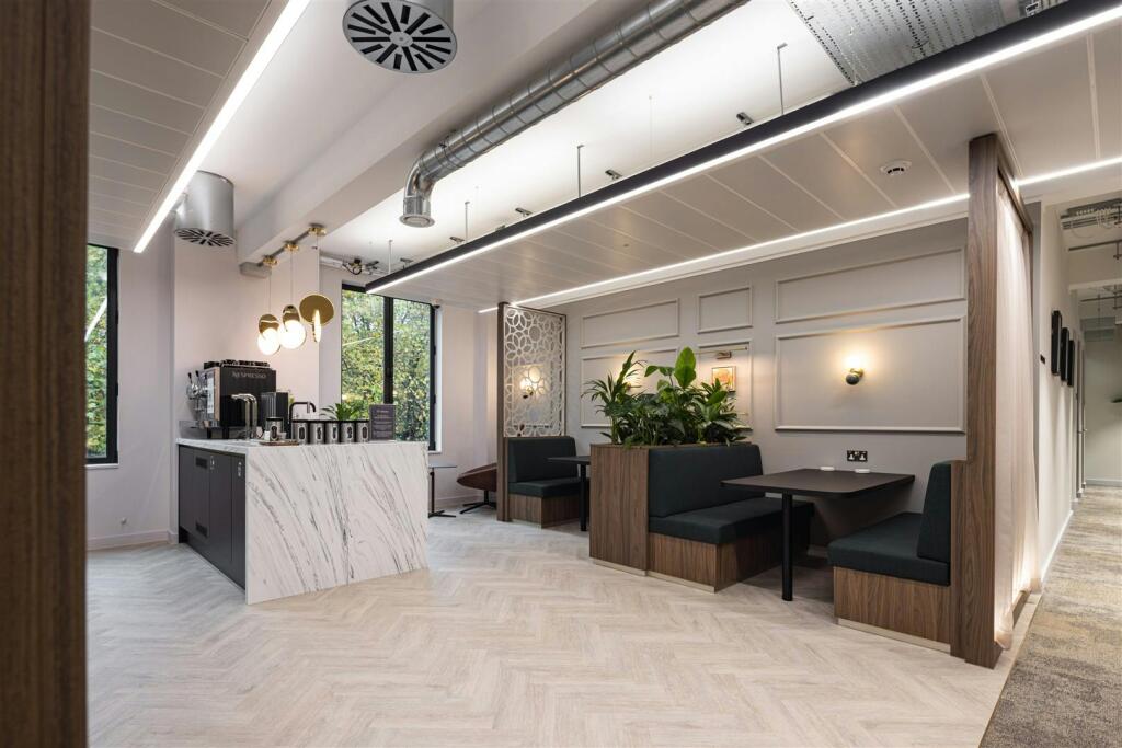 Club Lounge