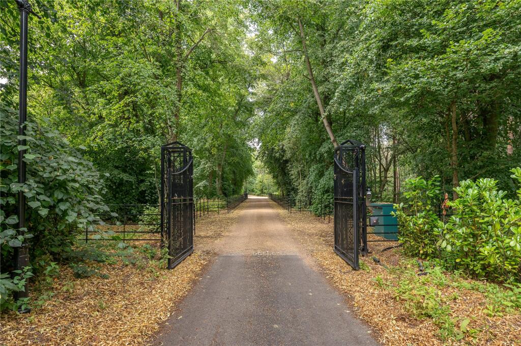 Main image of property: Dark Lane, Great Warley, Brentwood, Essex, CM14