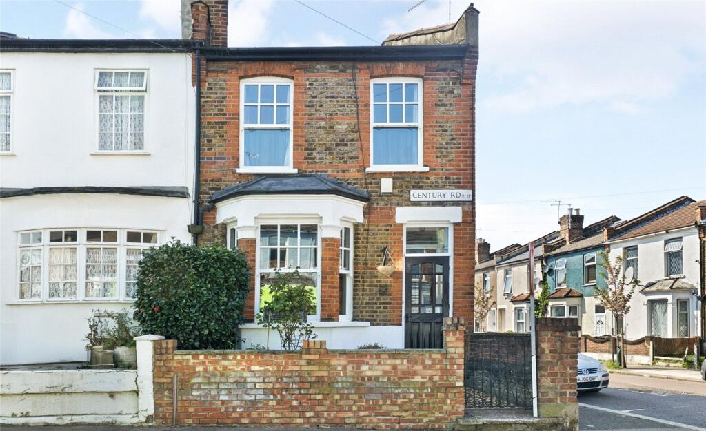 Century Road, Walthamstow, London, E17 photo 4