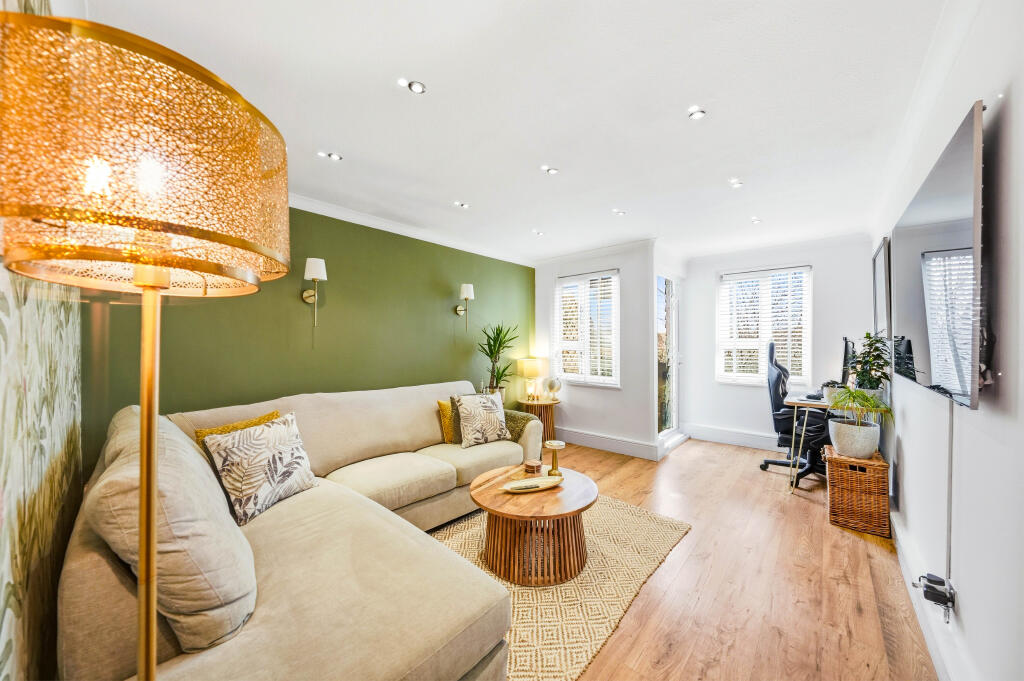 Main image of property: Lawson Close, London, E16