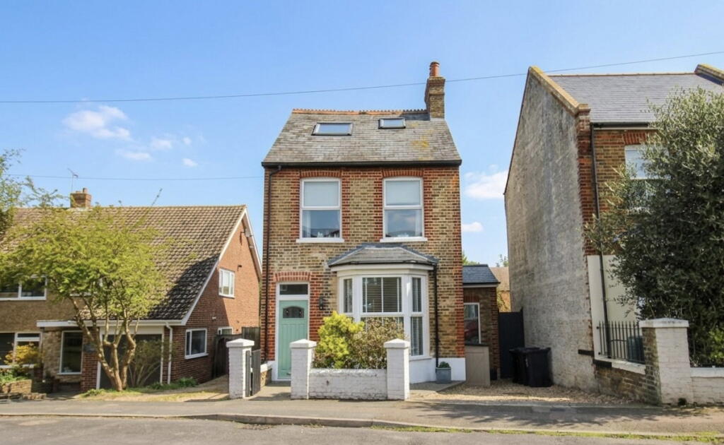 Main image of property: Northdown Road, Broadstairs, CT10 2UN