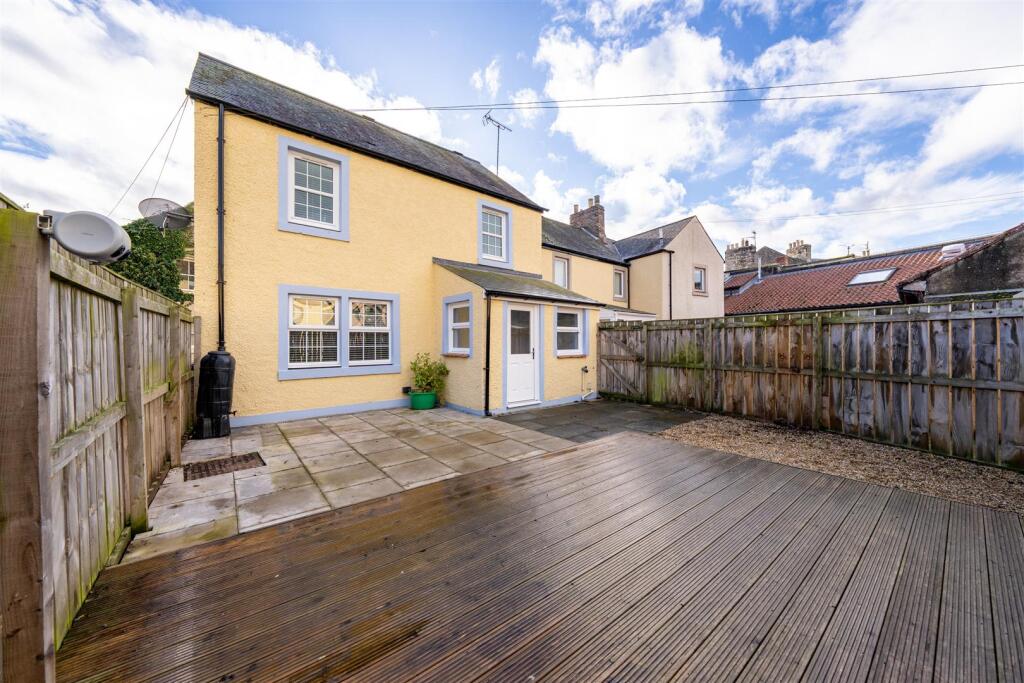 15 Market Square, Coldstream, TD12 photo 2