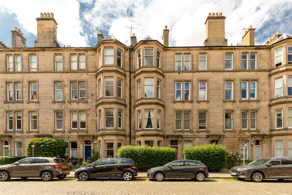 2-bed flat on Comely Bank Place, Edinburgh, Midlothian, £345,000