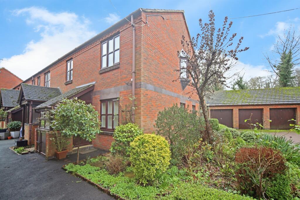 Main image of property: Saffron Meadow, Stratford-Upon-Avon