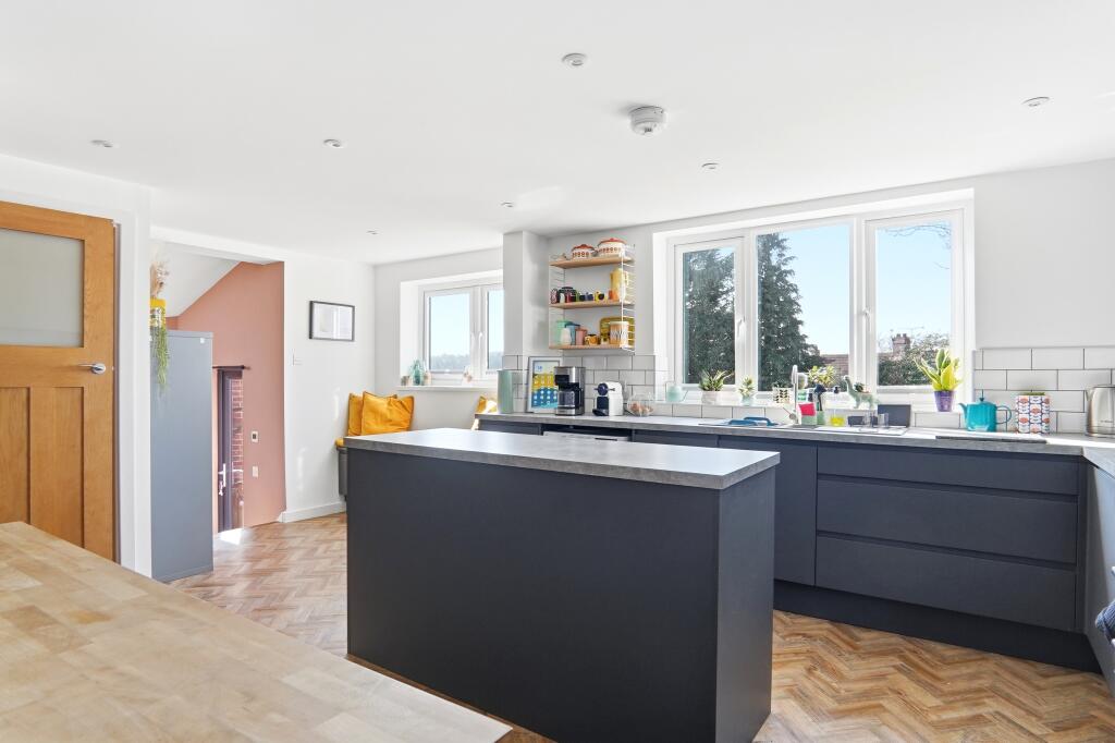 Woodside View, Leeds, LS4 photo 3