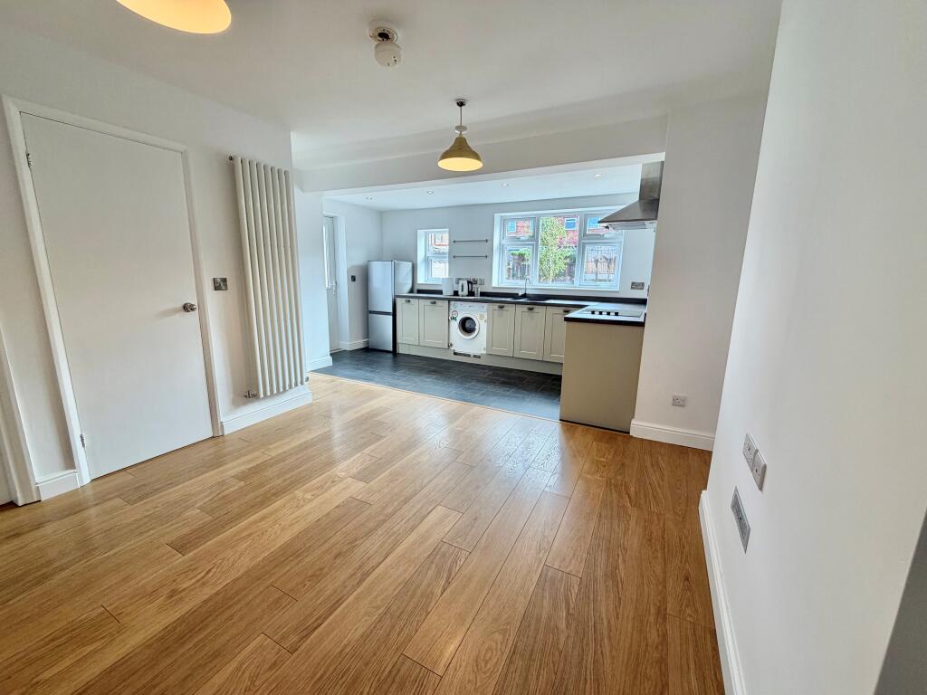 House in Nottingham - View 5