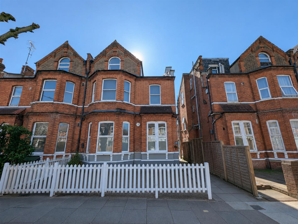 Main image of property: St Pauls Avenue, Willesden Green