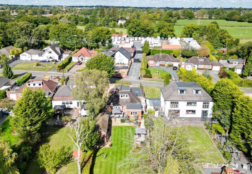 Additional image 30 of Barkers Lane, Wythall, B47