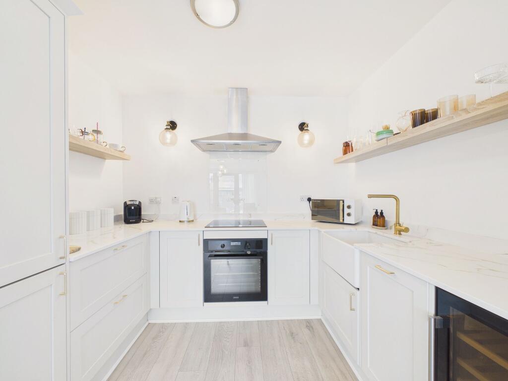 Apartment in Gateshead, North East - View 3