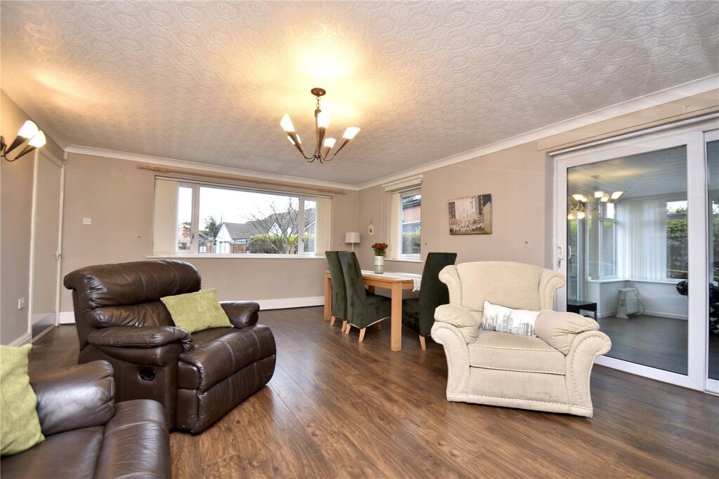Tall Trees Close, Royton, Oldham, Greater Manchester, OL2 photo 4