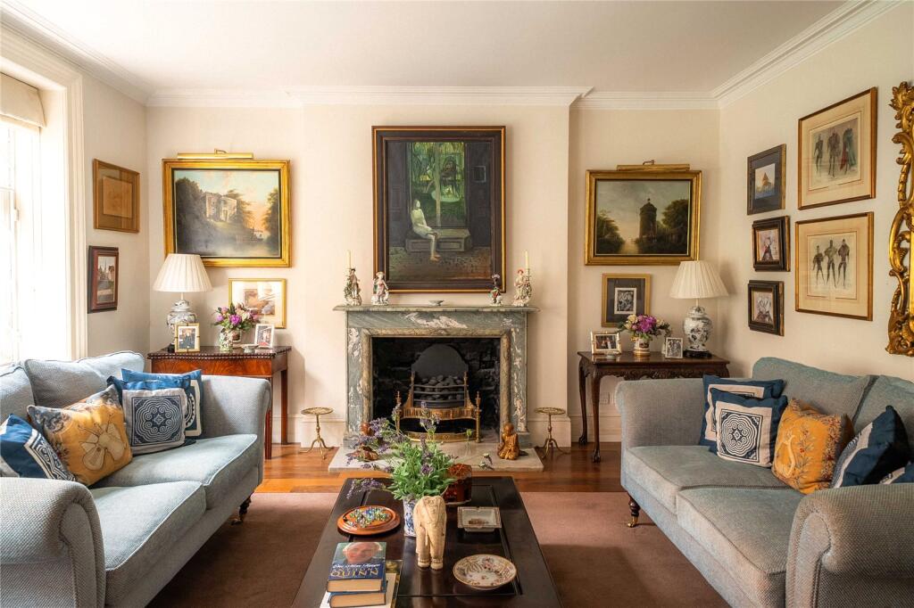 Main image of property: Abingdon Gardens, 40 Abingdon Villas, Kensington, London, W8