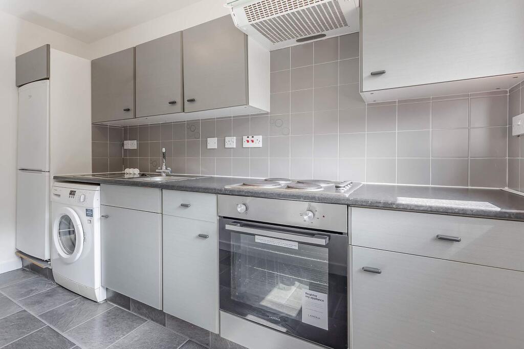 Apartment in Edinburgh - View 5