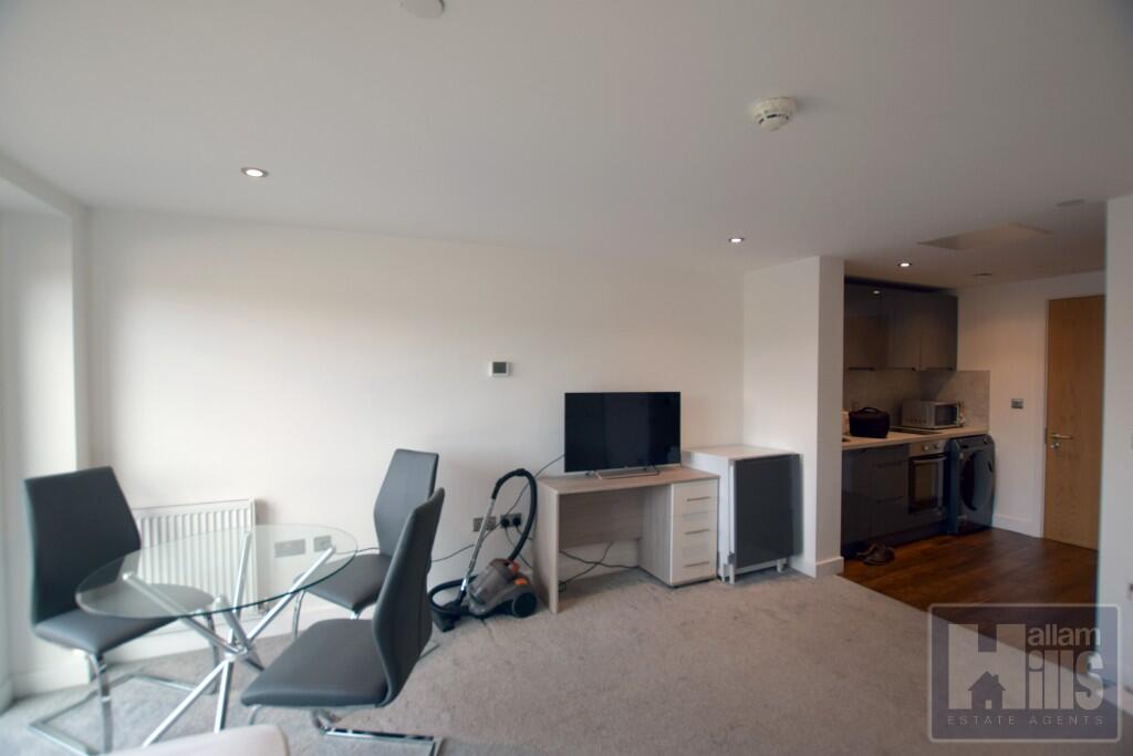 Studio flat for rent