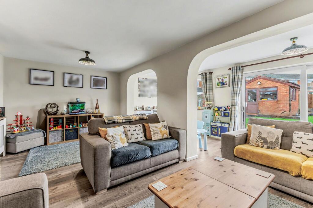 Furlongs Road, Pershore, WR10 photo 3