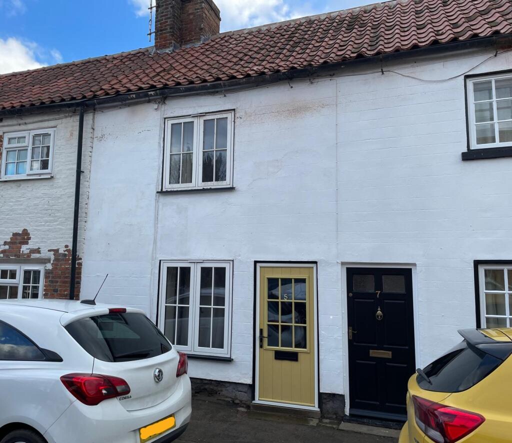 Main image of property: West Street, Folkingham, NG34