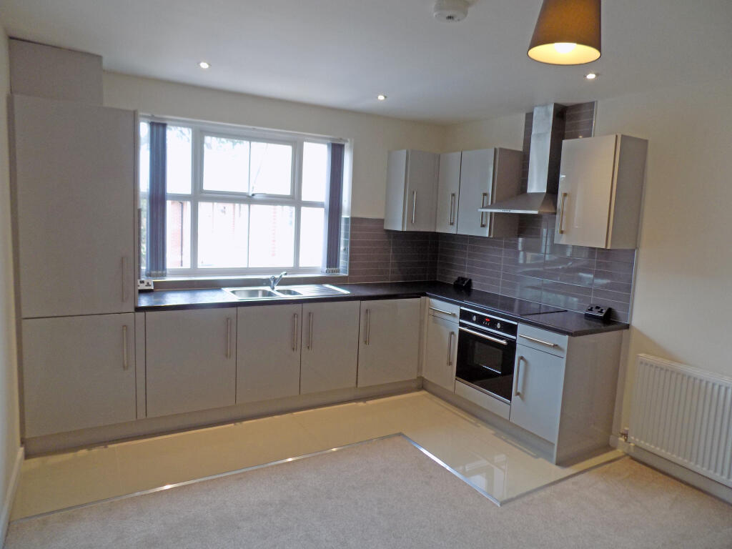Apartment in Sheffield - View 3