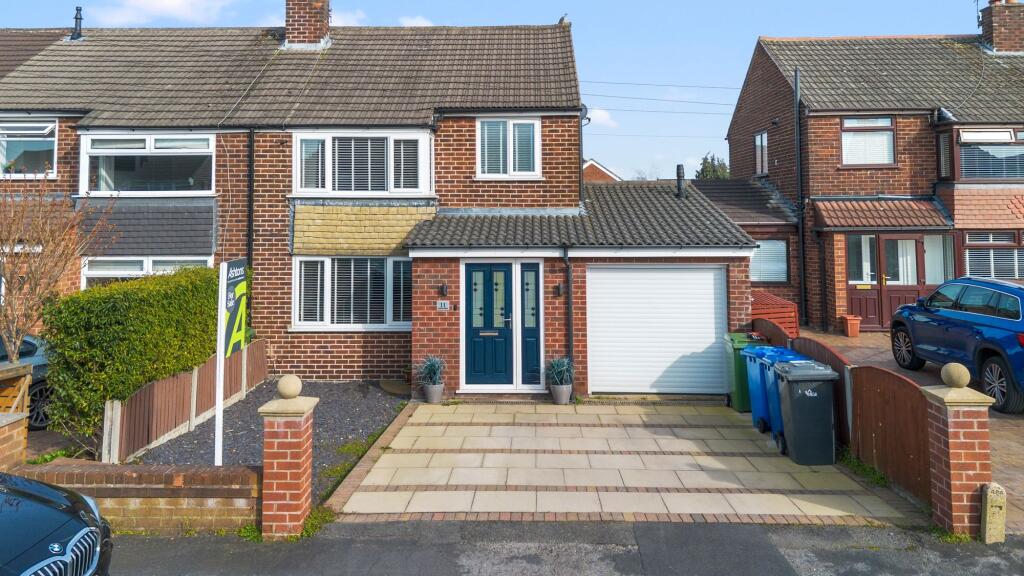 Main image of property: Harlow Close, Thelwall, WA4