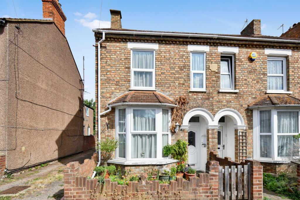 2-bed semi-detached on Silverdale Street, Kempston, Bedford, MK42, £255,000