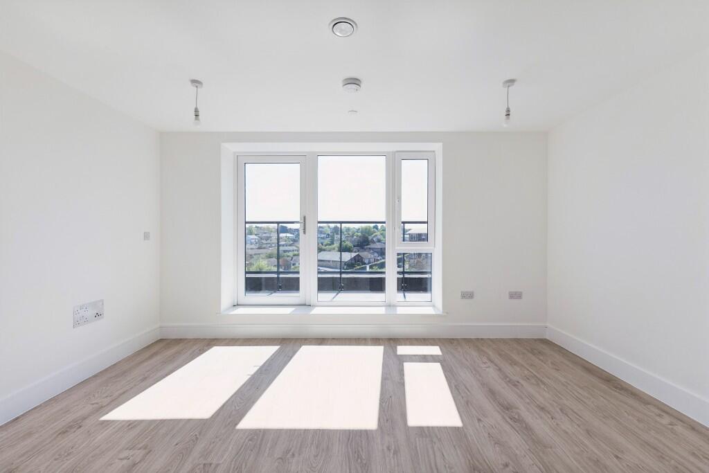 Main image of property: Gateway House,
Runwell Road,
Wickford,
Essex
SS11 7HG