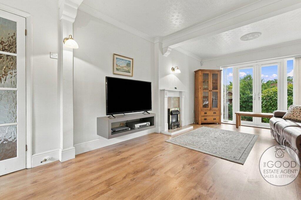 House in Ilford - More