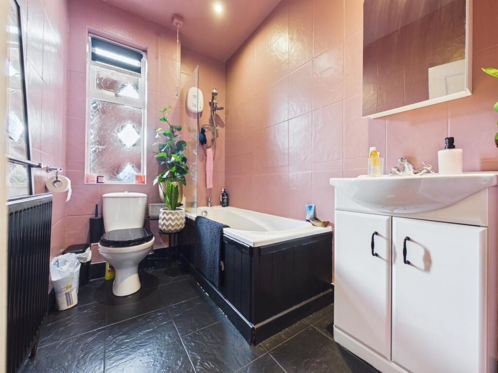 Apartment in Newcastle upon Tyne, Tyne and Wear - More