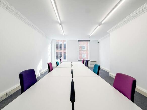 Kings Court_office to let_altrincham-05.jpg