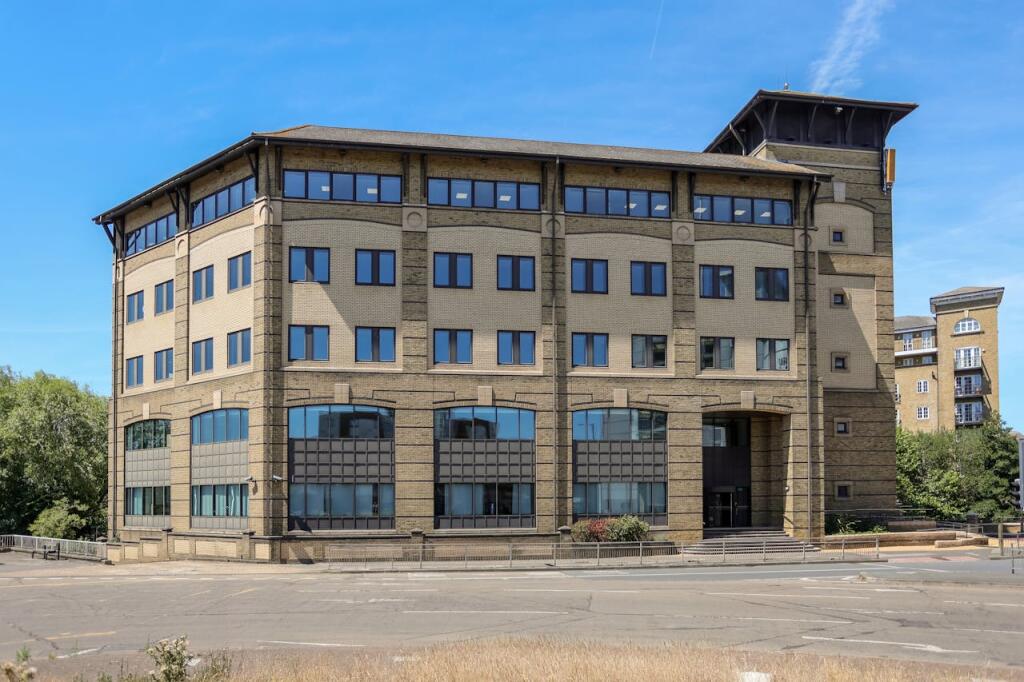 Main image of property: The Anchorage, 34 Bridge Street, Reading, RG1 2LU
